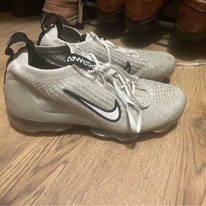nike vapor max 2021 youth 6.5 women 7.5-8
